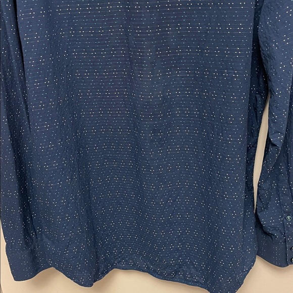 Robert Graham Blue Button Down Shirt Size XL - Picture 10 of 11